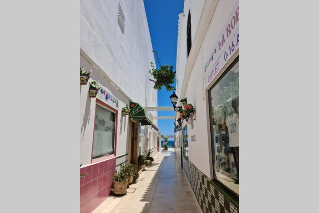 Calmahouse Carihuela Leilighet Torremolinos Eksteriør bilde